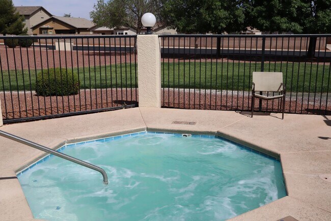 Building Photo - Your own resort! Splish Splash and Relax.