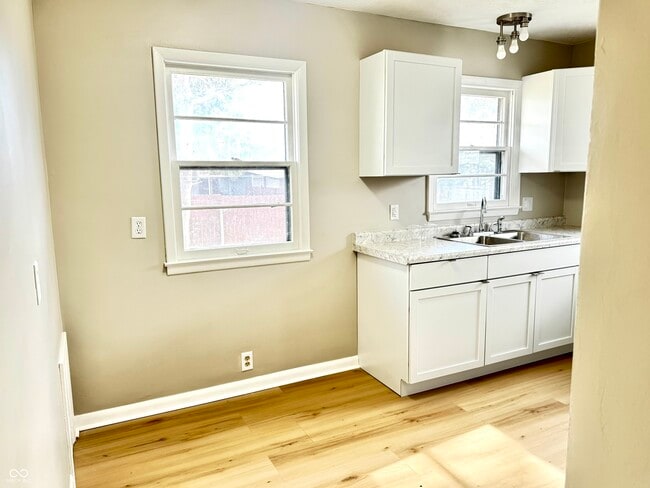 Building Photo - 4209 Shelby St