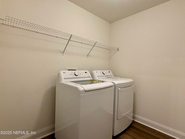 Building Photo - 13624 Brookwater Dr