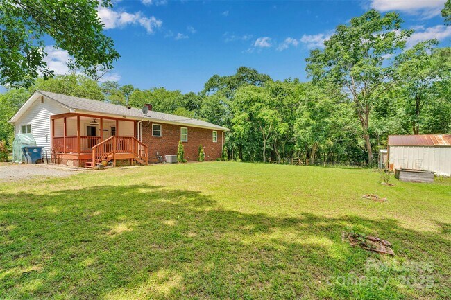 Building Photo - 1755 Simplicity Rd