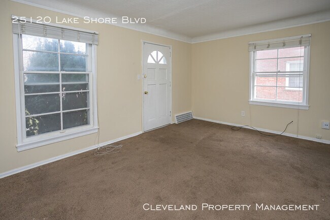 Building Photo - Solid Brick Duplex