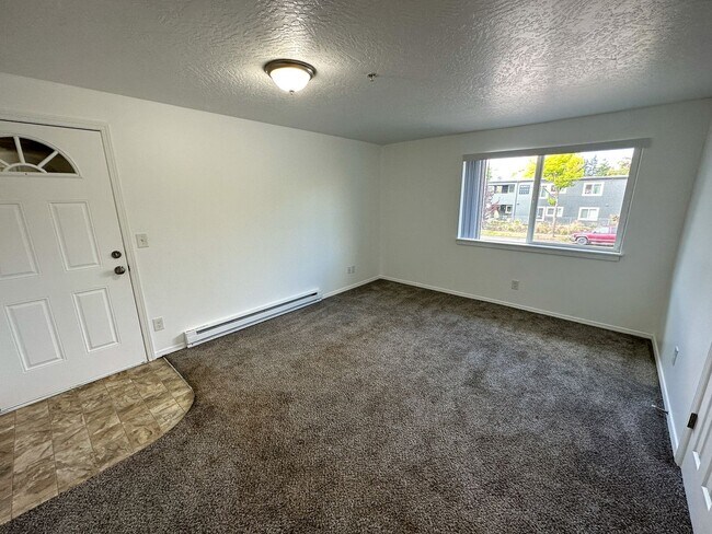 Building Photo - 3446-3462-3462 Hadley St NE