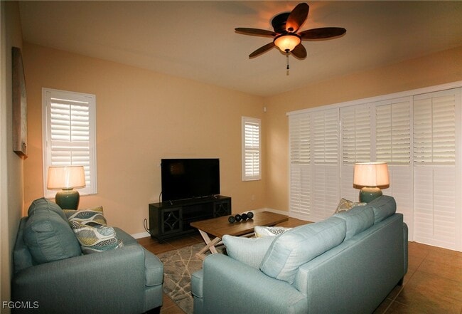 Building Photo - 11070 Esteban Dr