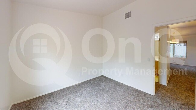 Building Photo - 144 E Mesquite Crest Pl