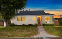 Building Photo - 15607 Fernview St