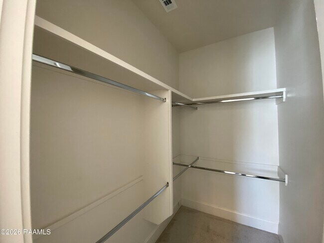 Building Photo - 2110 Belfleur St