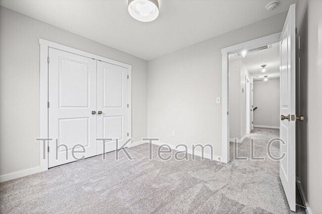 Building Photo - 1914 White St