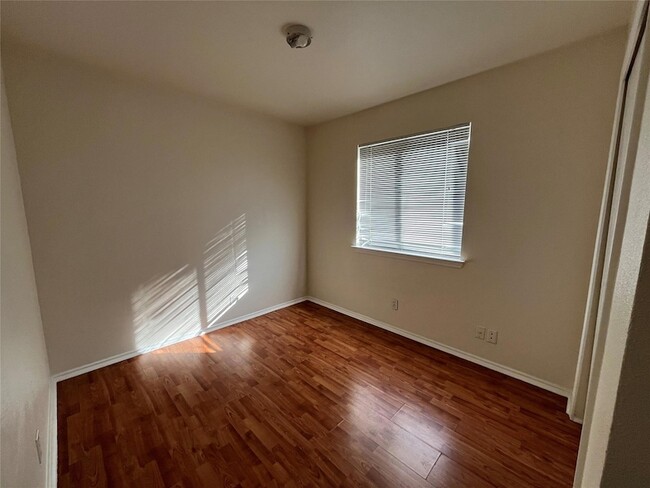 Building Photo - 3444 Covered Wagon Trail