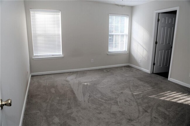 Building Photo - 514 Carrington Ct