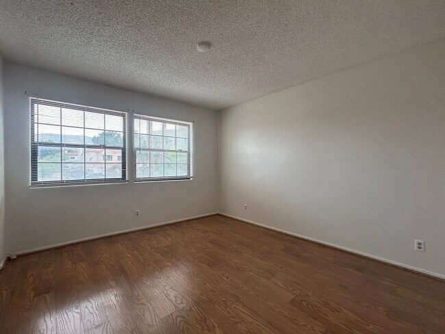 Building Photo - 3068 Prado Ln