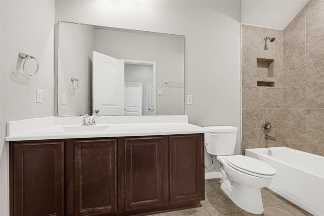 Building Photo - 4619 Grigio Pines Dr