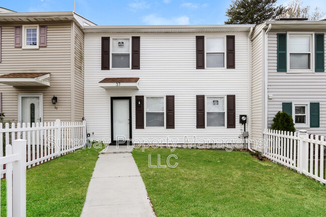 Primary Photo - 37 Berkshire Rd
