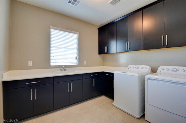 Building Photo - 12101 Edgehurst Ct