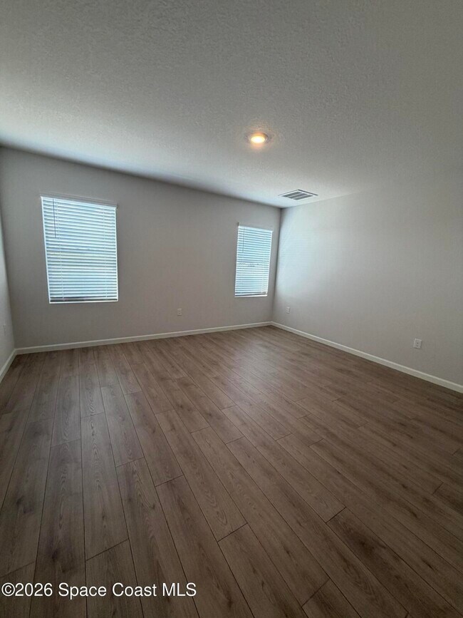 Building Photo - 1434 Garabaldi Cir SE