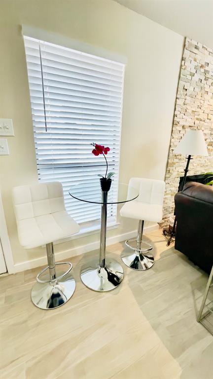 Building Photo - 2902 Cole St