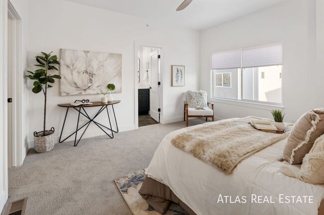 Building Photo - 4523 Tabor St