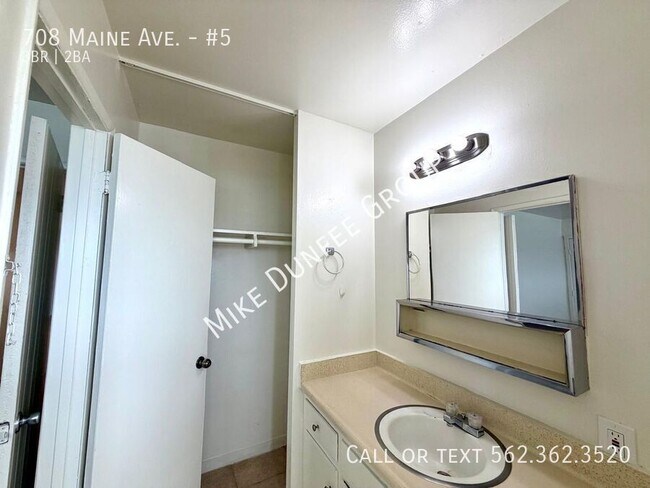 Building Photo - 708 Maine Ave
