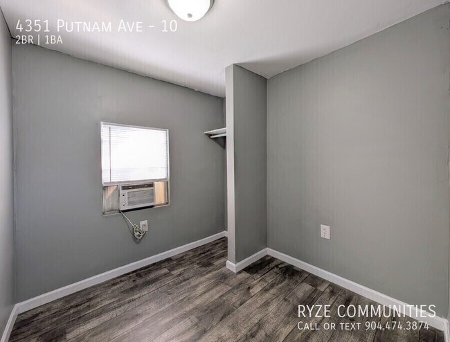 Building Photo - 4351 Putnam Ave