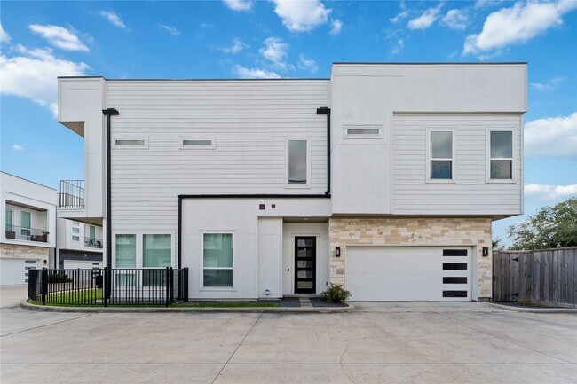 Building Photo - 4515 Whitney Pkwy