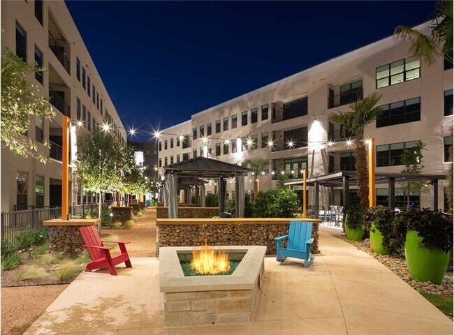 Building Photo - 2402 Aldrich St