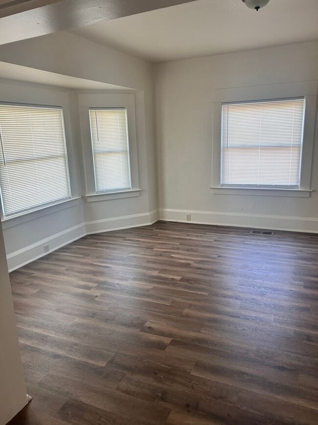 Building Photo - Charming 4 Bedroom/2 Bath Home in Modesto Ca