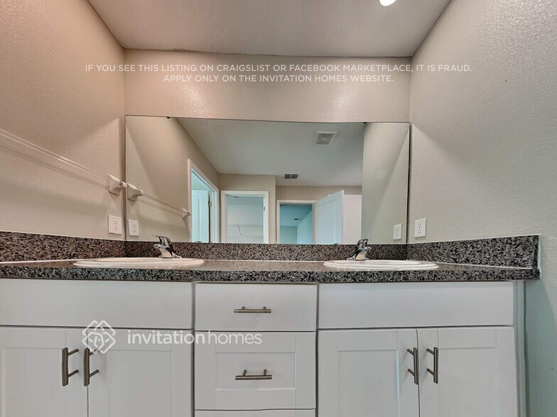 Building Photo - 11105 Riley Pines Cir