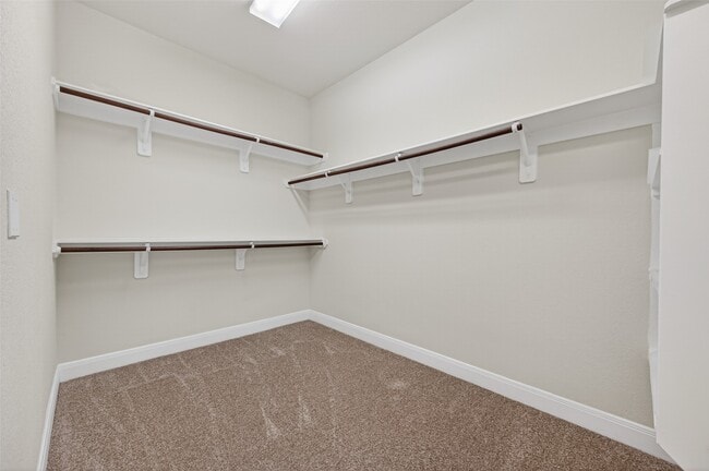 Building Photo - 15630 Eagle Valley Dr