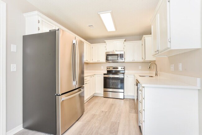 Building Photo - 1207 Cason Ln