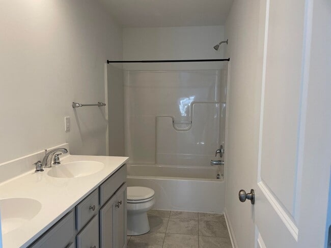 Building Photo - Cranberry Township