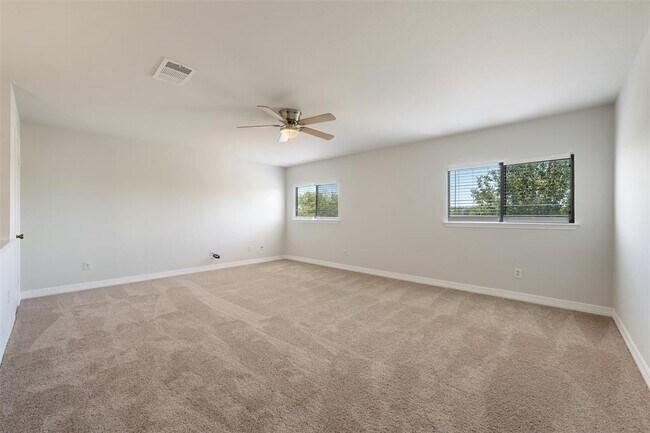 Building Photo - 1814 Grassland Dr