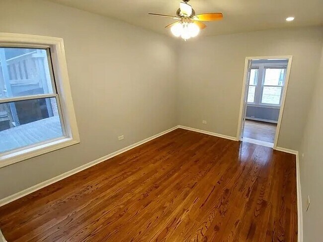Building Photo - 5205 S Drexel Ave