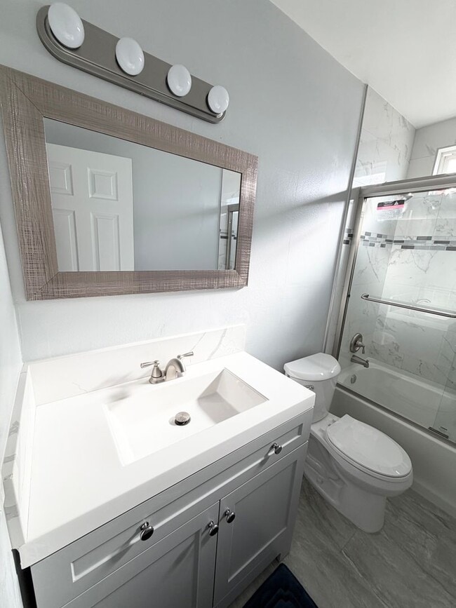 Building Photo - Refined 3 Bedroom Pool Home in Premier Diamond Bar Neighborhood