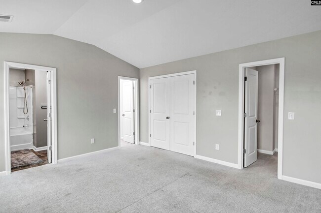 Building Photo - 414 Tulip Way