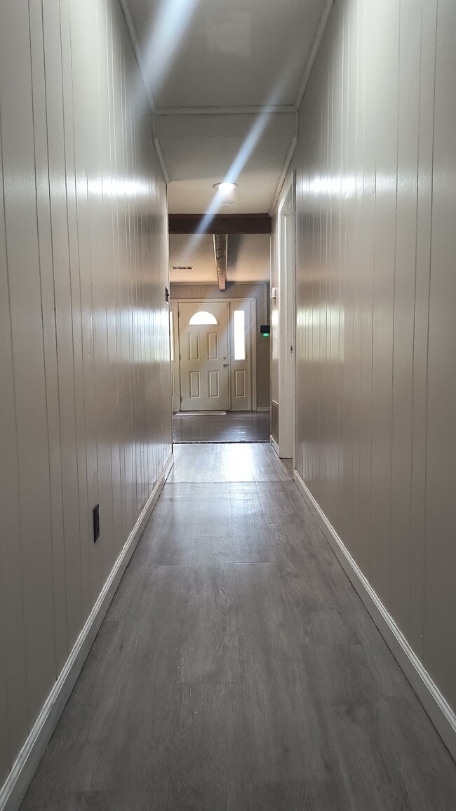 Building Photo - 2 Southern Pines Dr