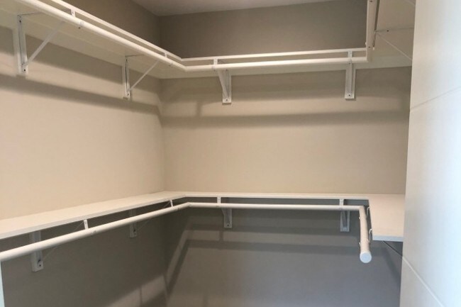 Building Photo - 8034 Airlane Ave