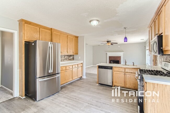 Building Photo - 307 Mandy Rose Trce