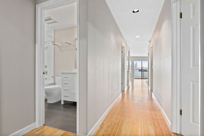 Building Photo - Enormous Waterfront Alki Condo w/ Stunning Views and Rare 2-Car Secure Parking