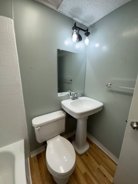 Building Photo - 1306 Lockewood Dr