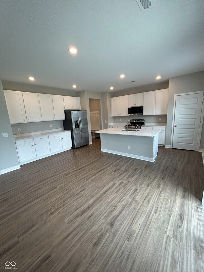 Building Photo - 1269 Bristol Pl