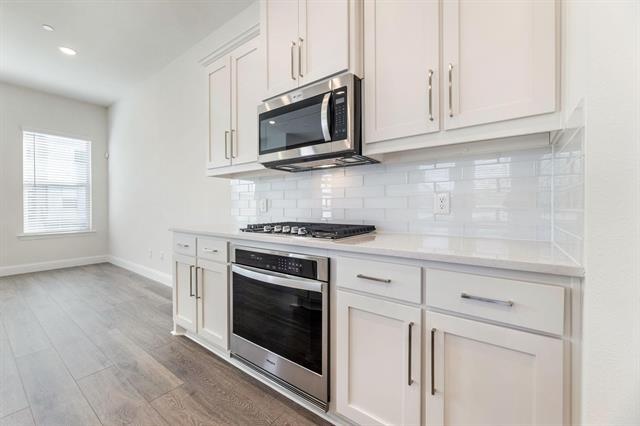 Building Photo - 4704 Corriente Vista Ln