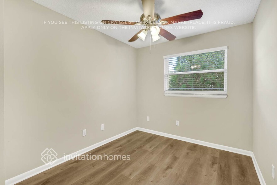 Building Photo - 5204 Acoma Ave