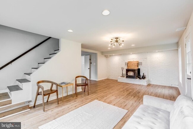 Building Photo - 24436 Lenah Rd