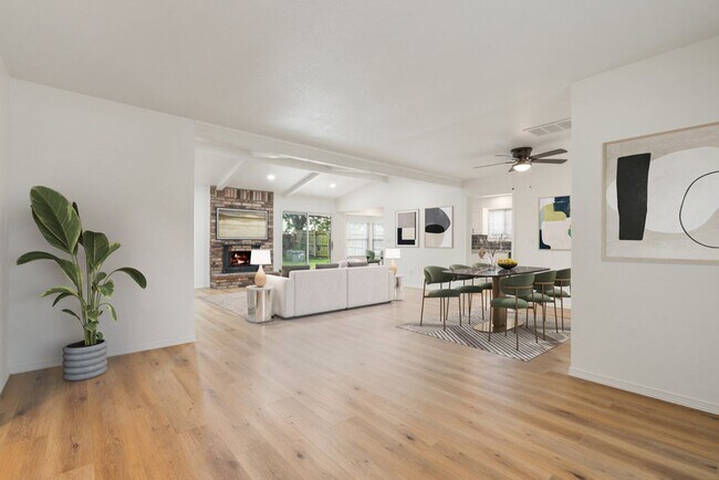 Building Photo - 3 Bed | 2 Bath near Downtown Tulsa!