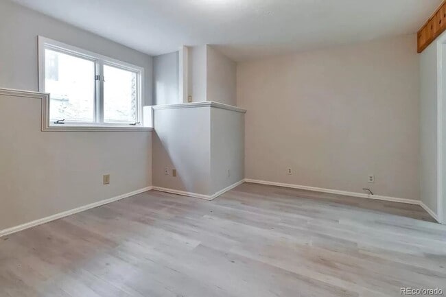 Building Photo - 2135 Spruce St