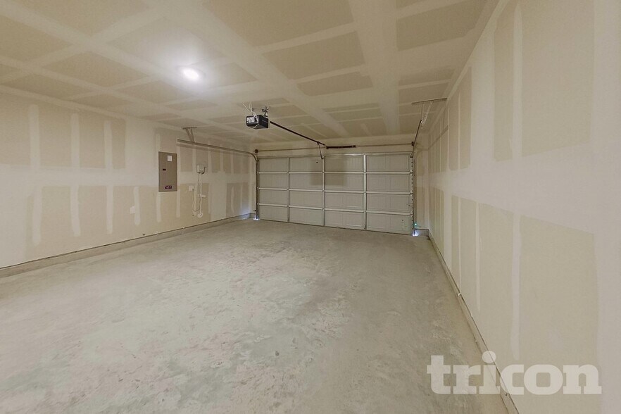 Building Photo - 814 Ginkgo Wy