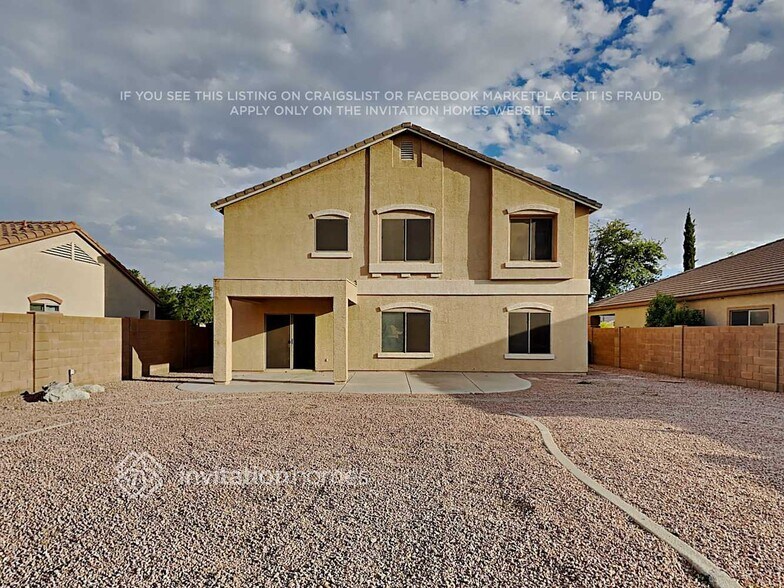 Building Photo - 4234 E Westchester Dr