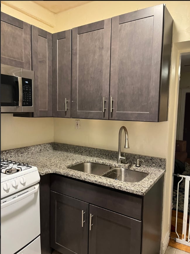 Building Photo - Great 2 Bed in Allston for September 1, 2026