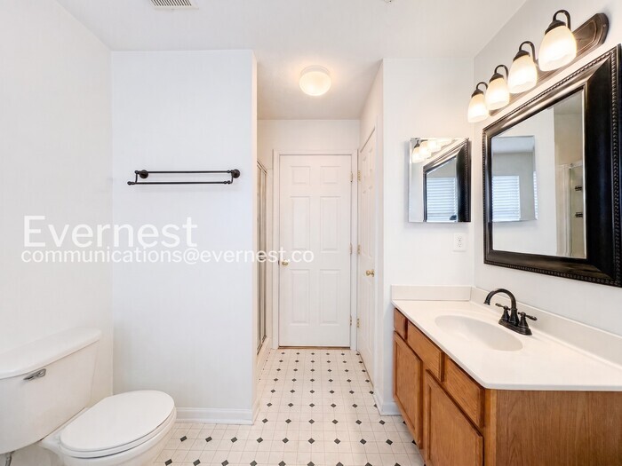 Building Photo - 6504 Tapwood Ct