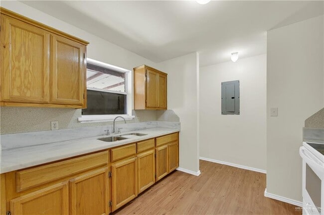 Building Photo - 17 Linda Vista St