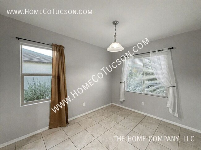 Building Photo - 11675 W Vanderbilt Farms Way